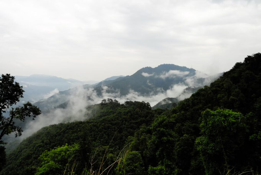 Cloudy mornings in rishikesh