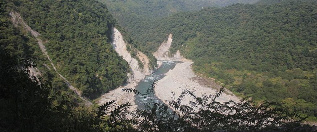 Yamuna river in Yamunotri Road near Mussoorie 23